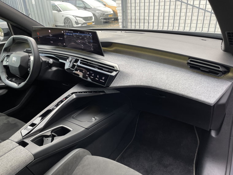 Vehicle Image 41