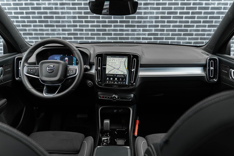Vehicle Image 22