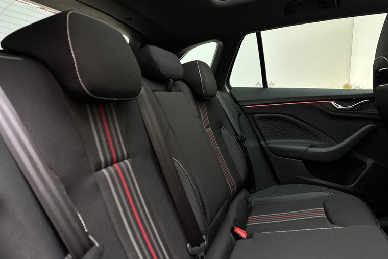 Vehicle Image 13