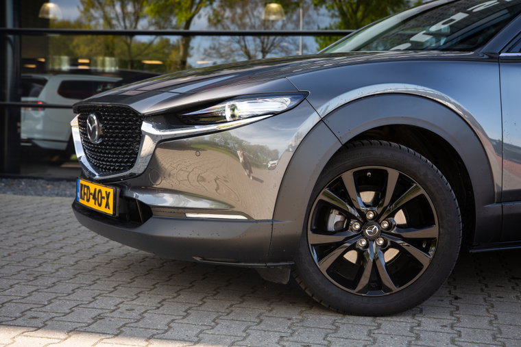 Vehicle Image 9