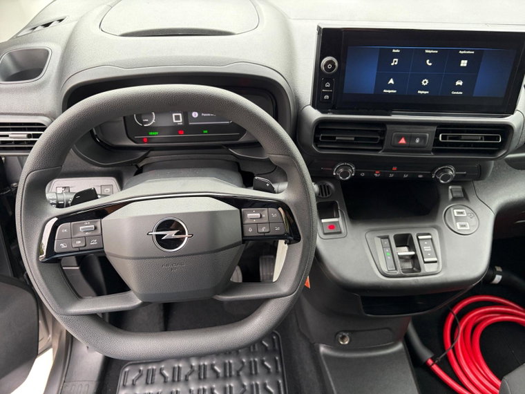 Vehicle Image 22