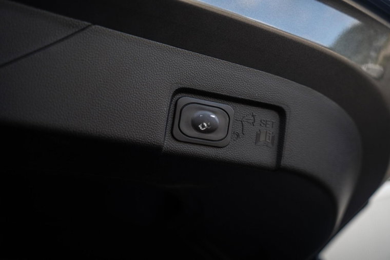 Vehicle Image 33