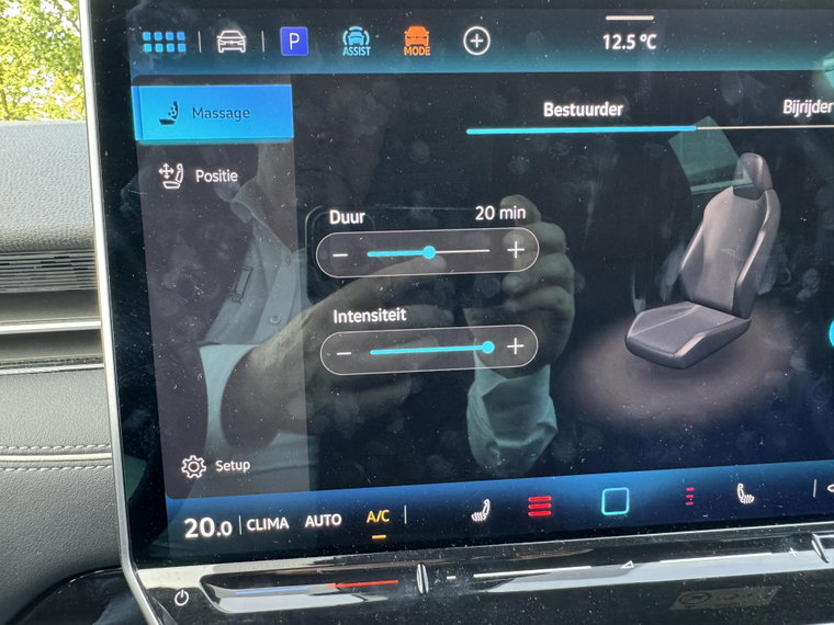 Vehicle Image 33