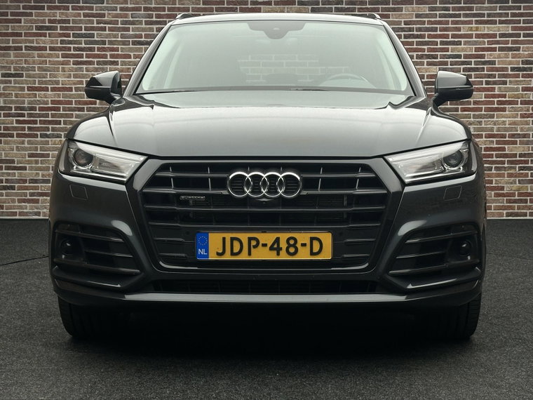 Vehicle Image 32