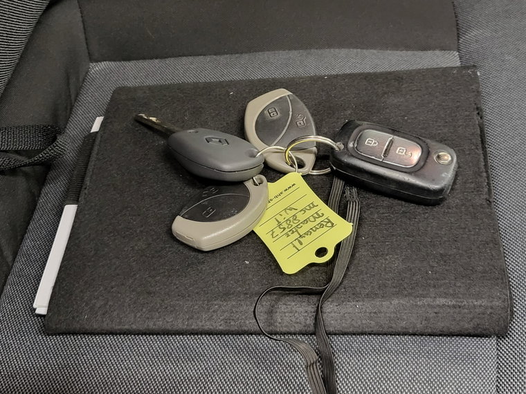 Vehicle Image 19