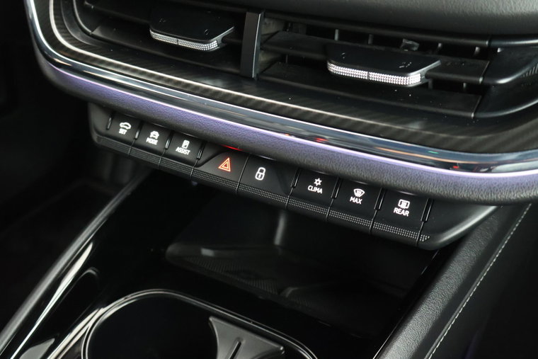 Vehicle Image 42