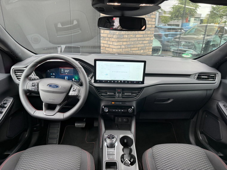 Vehicle Image 24