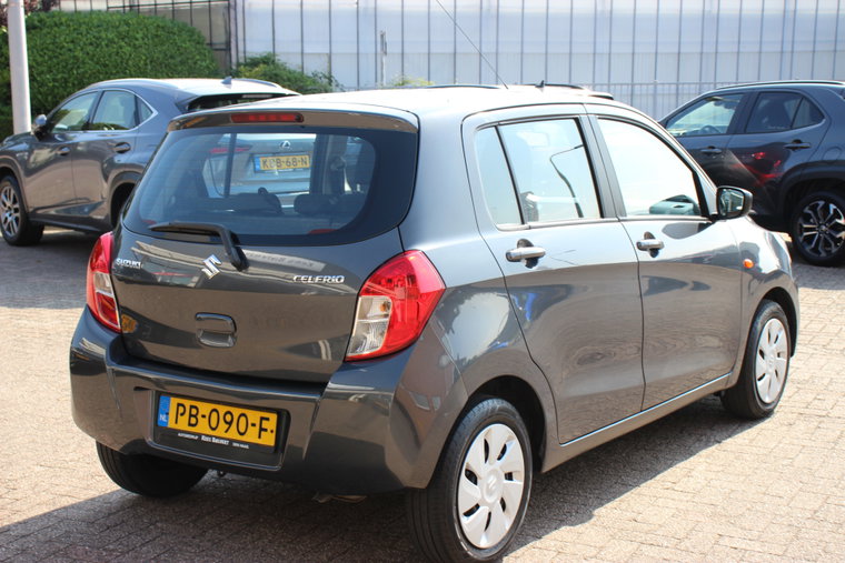 Vehicle Image 16