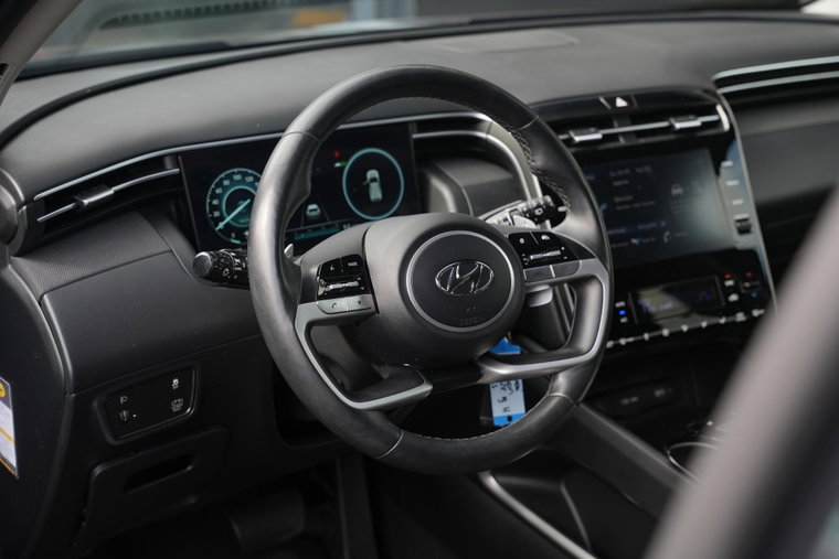 Vehicle Image 11