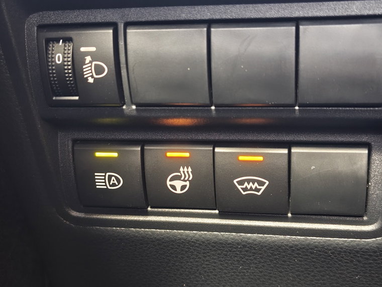 Vehicle Image 24