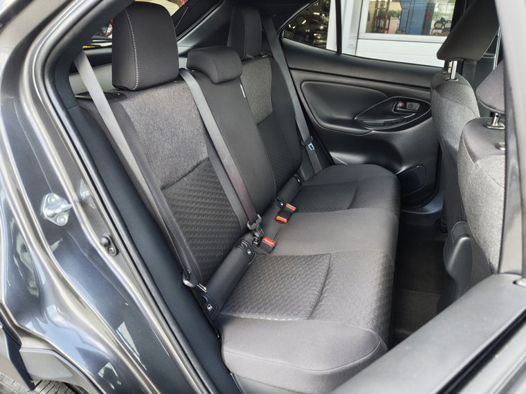 Vehicle Image 30
