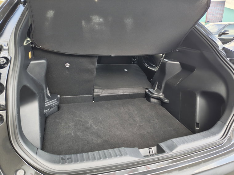 Vehicle Image 33