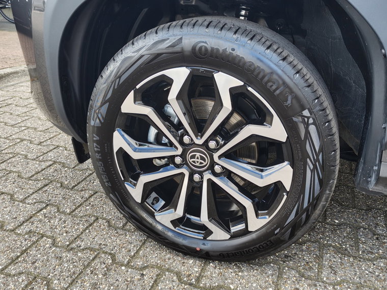 Vehicle Image 38