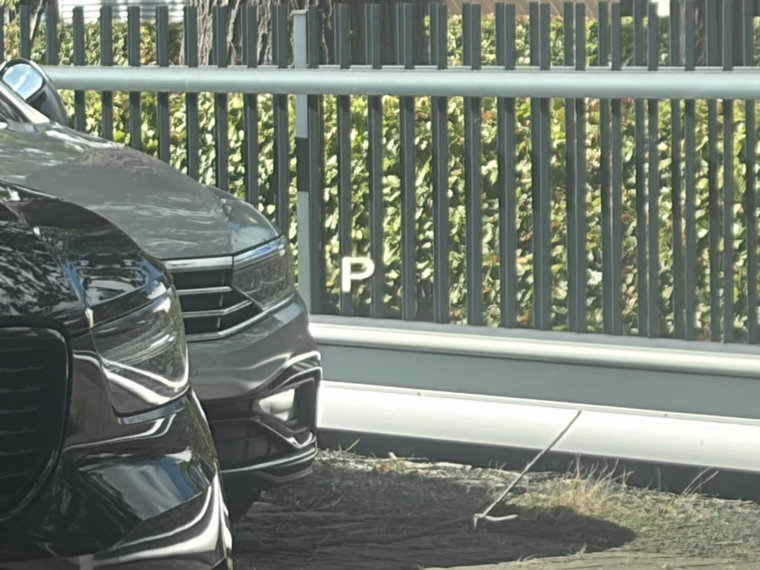 Vehicle Image 24