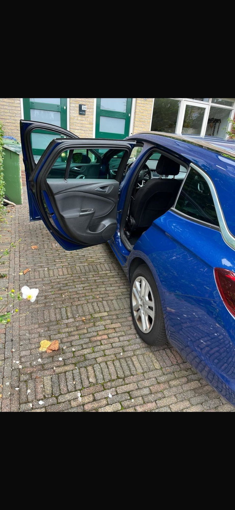 Vehicle Image 21