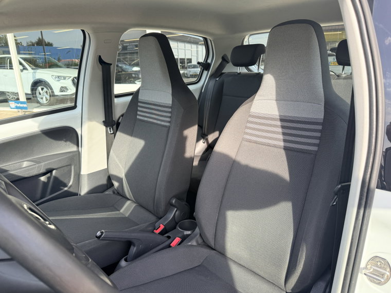 Vehicle Image 17