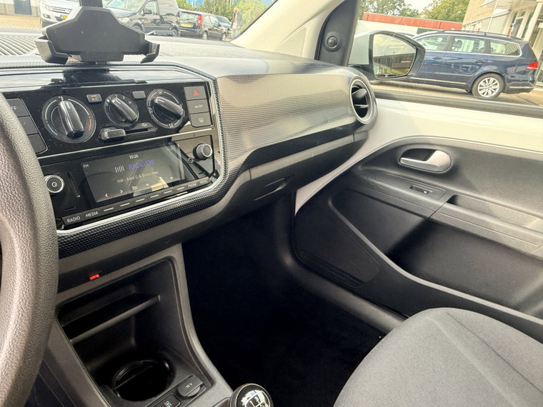 Vehicle Image 27