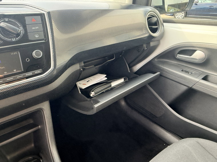 Vehicle Image 28