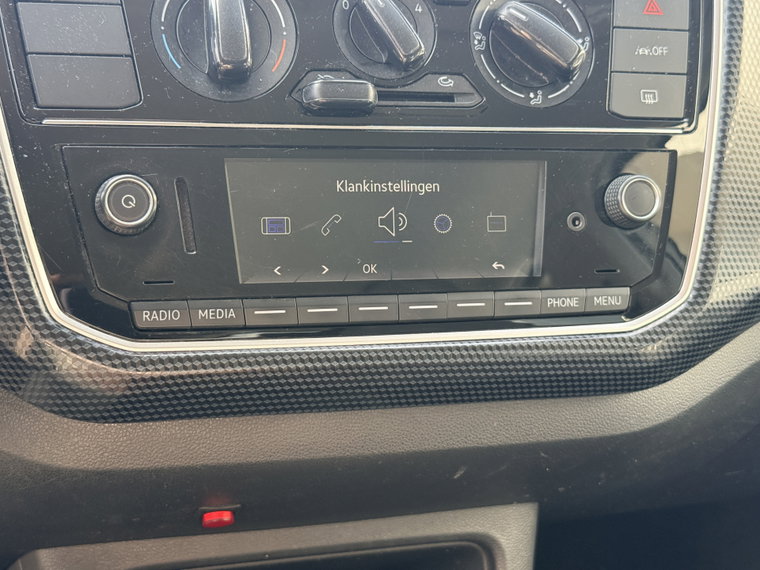 Vehicle Image 40