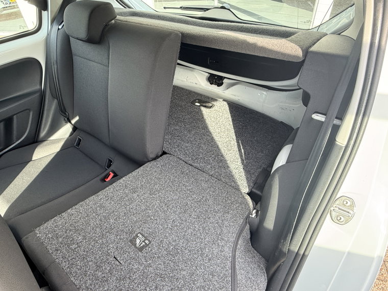 Vehicle Image 47