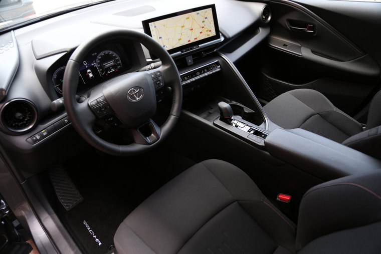 Vehicle Image 6