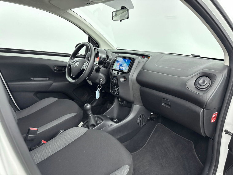Vehicle Image 20