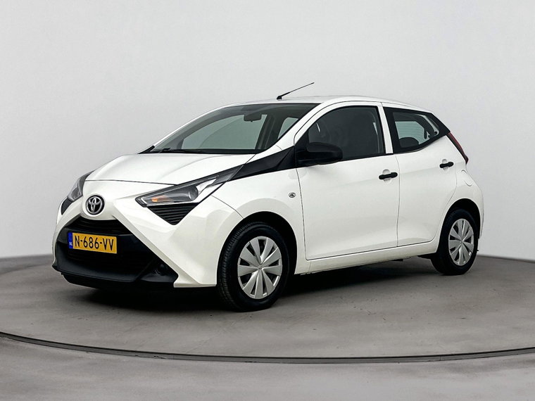 Vehicle Image 8