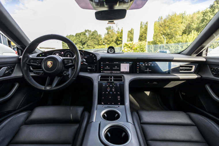 Vehicle Image 27