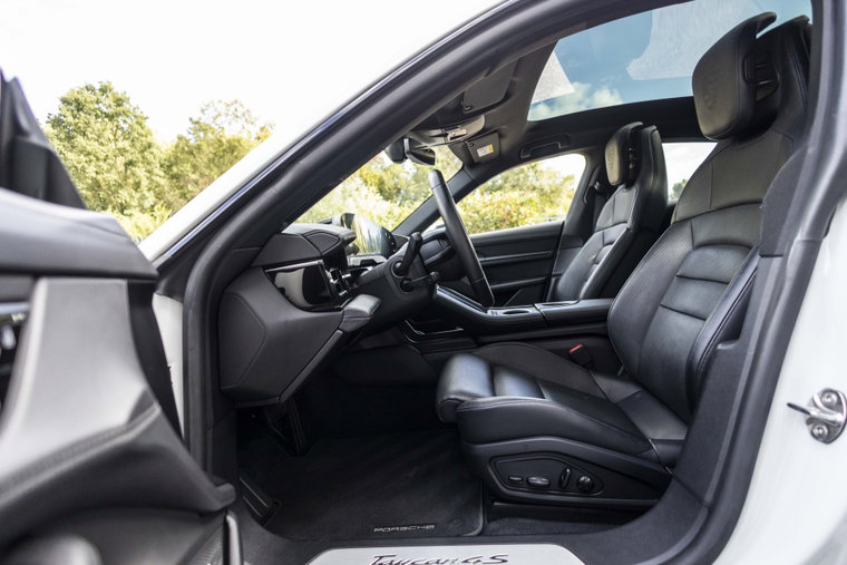 Vehicle Image 30
