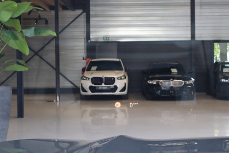 Vehicle Image 21
