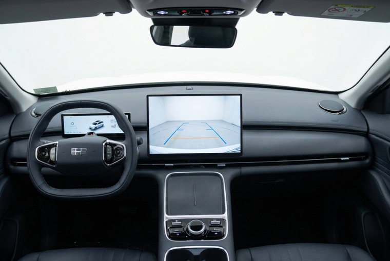 Vehicle Image 9