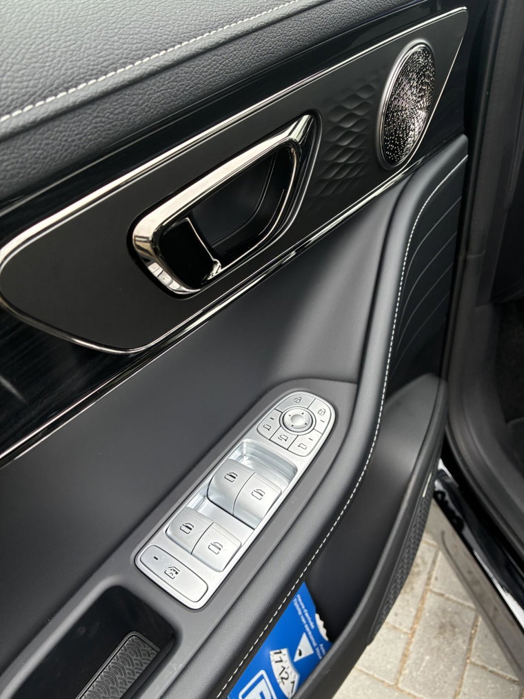 Vehicle Image 31