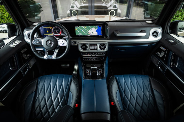Vehicle Image 9