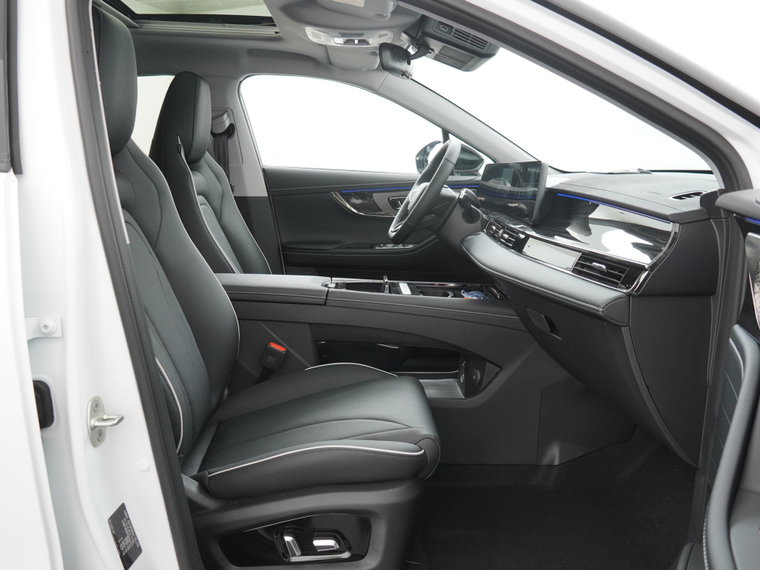 Vehicle Image 39