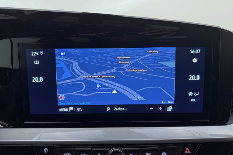 Vehicle Image 25