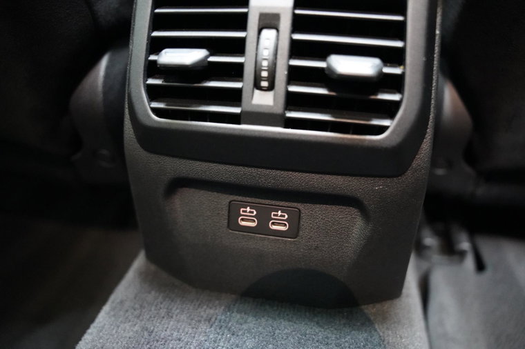 Vehicle Image 41