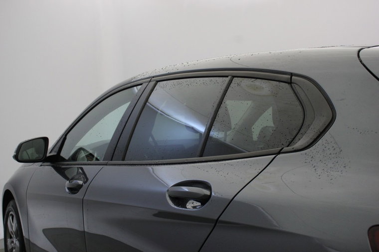 Vehicle Image 33
