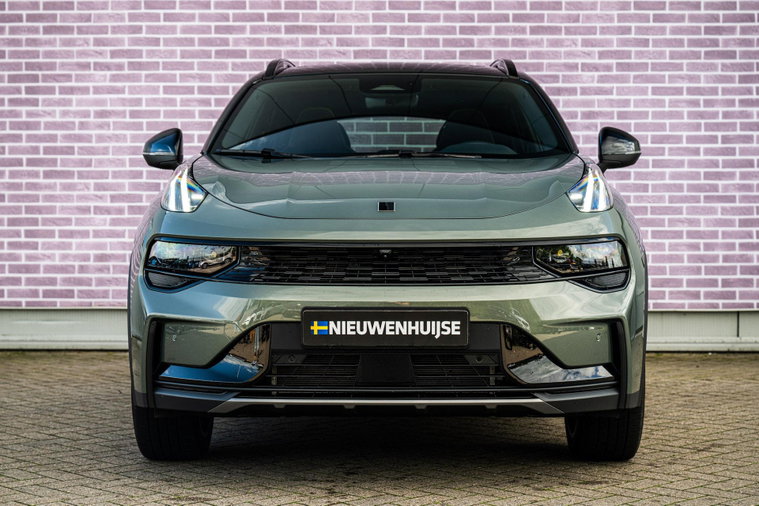 Vehicle Image 9
