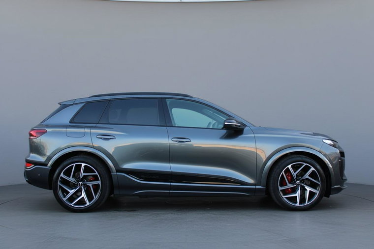 Vehicle Image 20