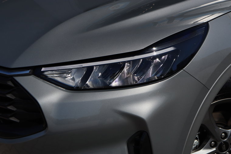 Vehicle Image 8