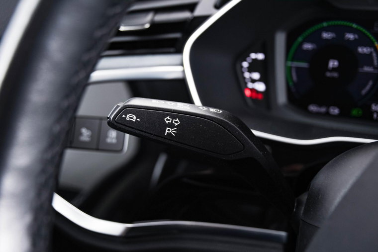 Vehicle Image 40