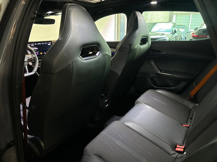 Vehicle Image 35