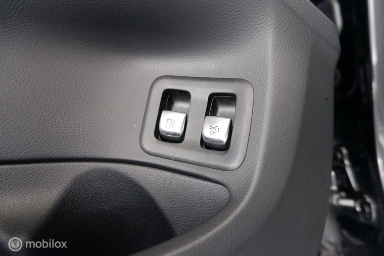 Vehicle Image 41
