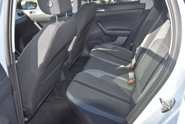 Vehicle Image 22