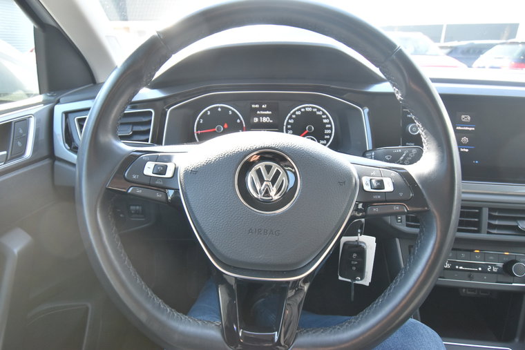 Vehicle Image 37