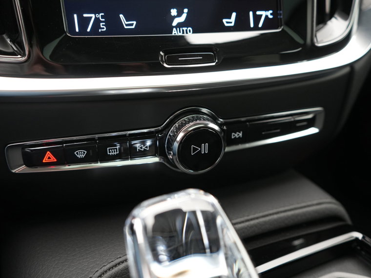 Vehicle Image 39