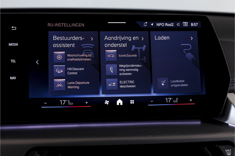 Vehicle Image 38