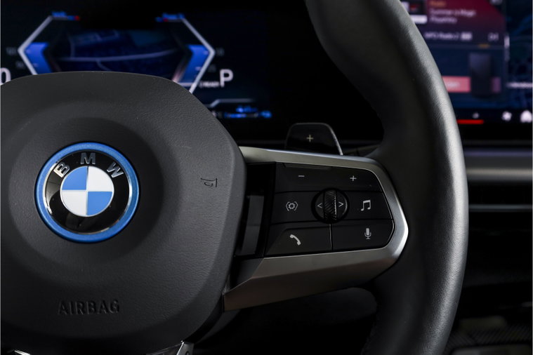 Vehicle Image 58