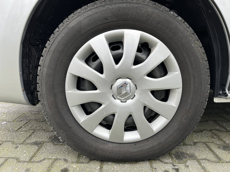 Vehicle Image 33