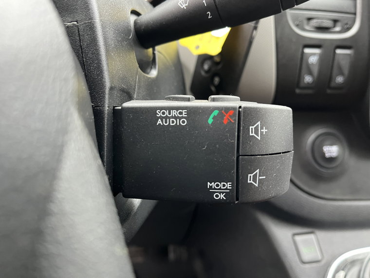 Vehicle Image 39